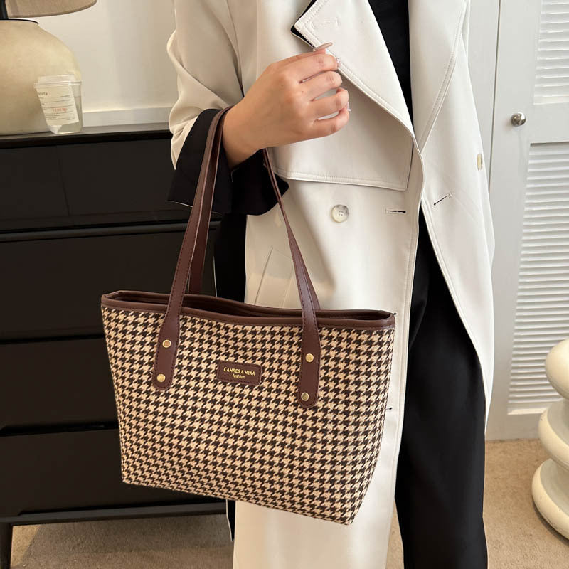 Classic Houndstooth Shoulder Bag – Winter Fashion Handbag for Women