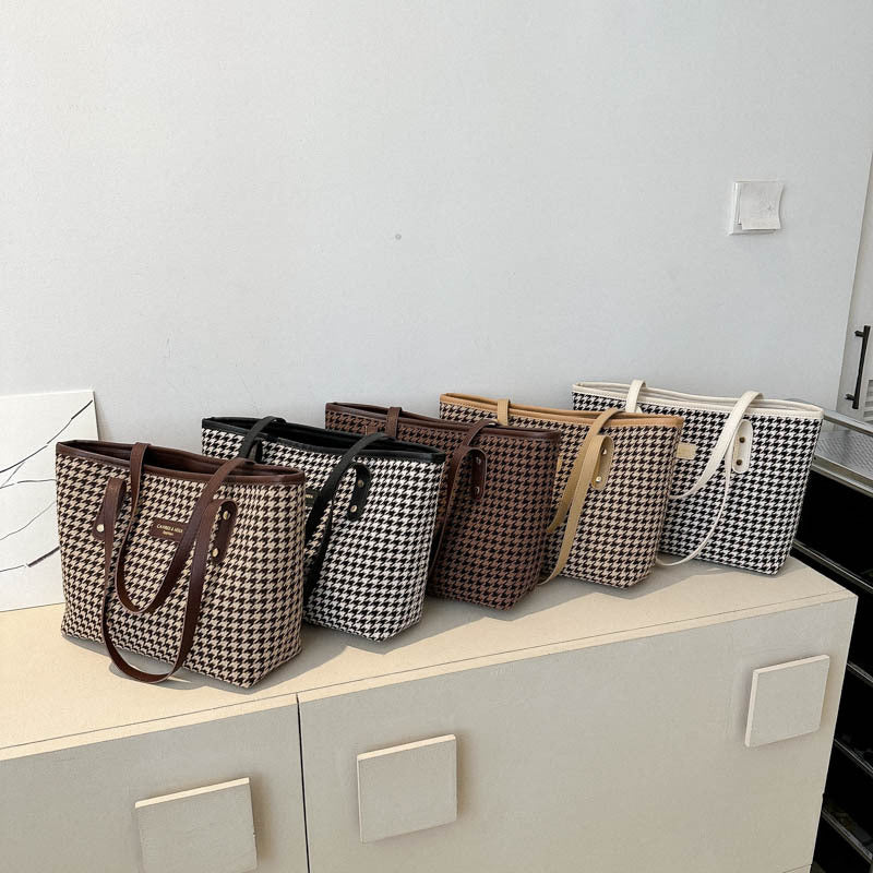 Classic Houndstooth Shoulder Bag – Winter Fashion Handbag for Women