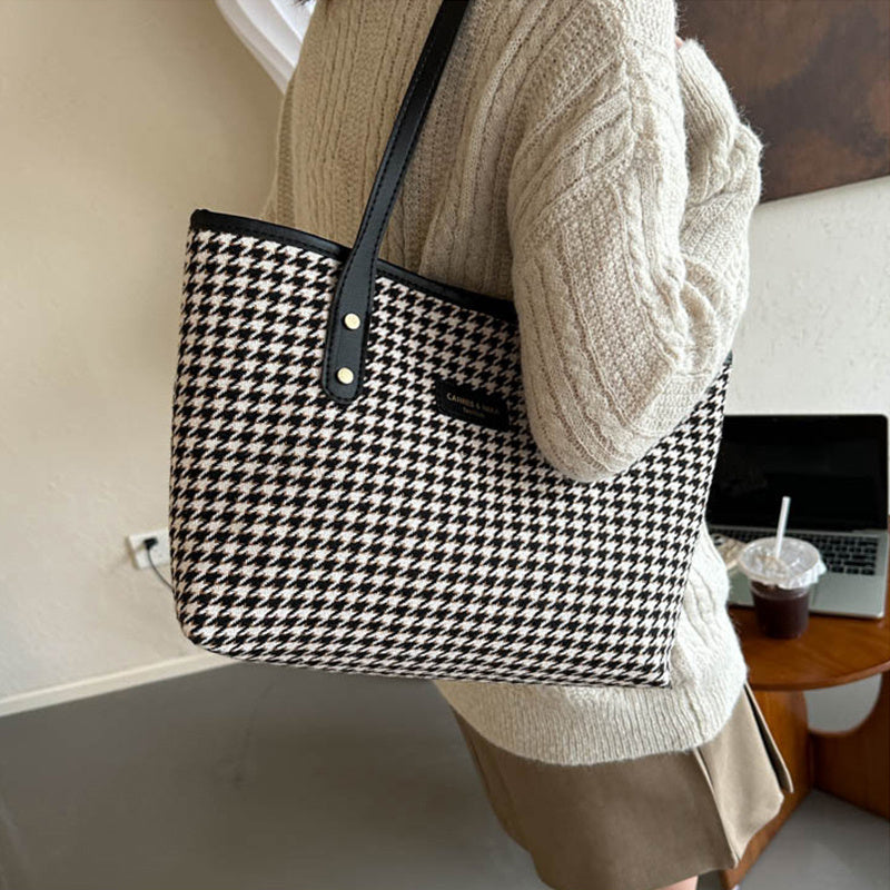 Classic Houndstooth Shoulder Bag – Winter Fashion Handbag for Women