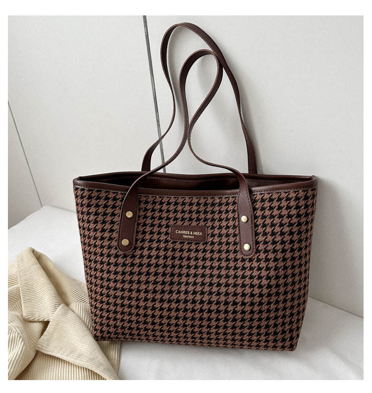 Classic Houndstooth Shoulder Bag – Winter Fashion Handbag for Women